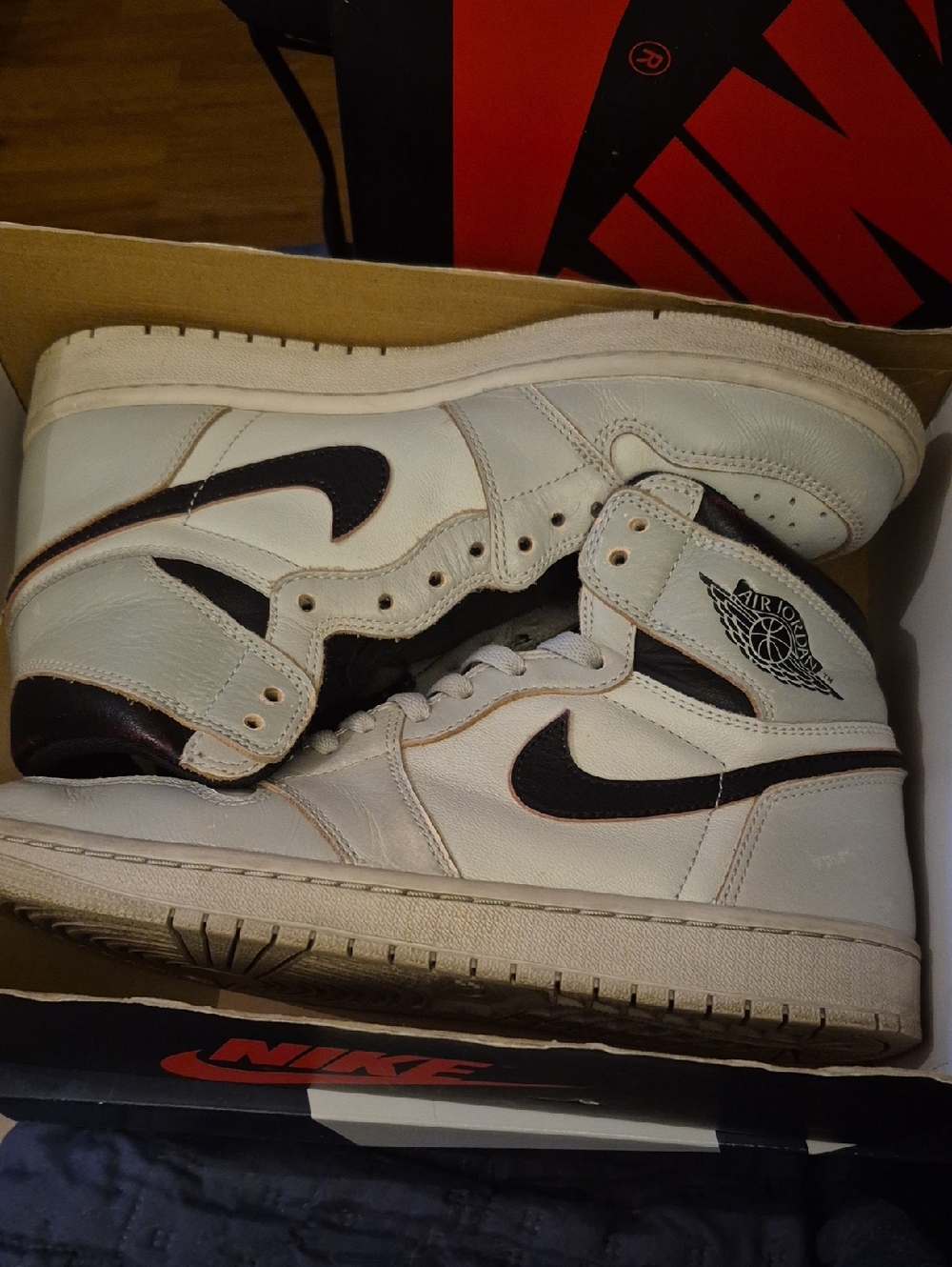 Sz 9 Used Nike Sb Air Jordan 1 High-Top Sneakers in White and Black OG Defiant